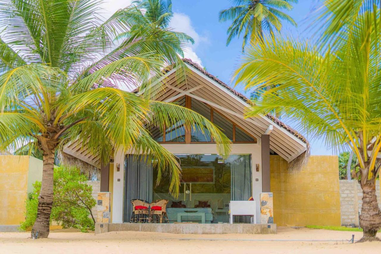Blue Waves Kite Surfing Beach Resort Kalpitiya Ngoại thất bức ảnh