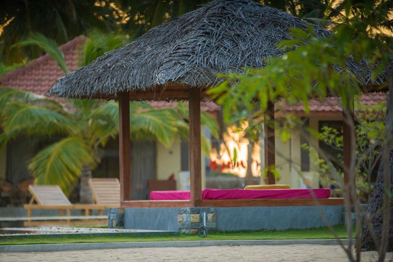 Blue Waves Kite Surfing Beach Resort Kalpitiya Ngoại thất bức ảnh