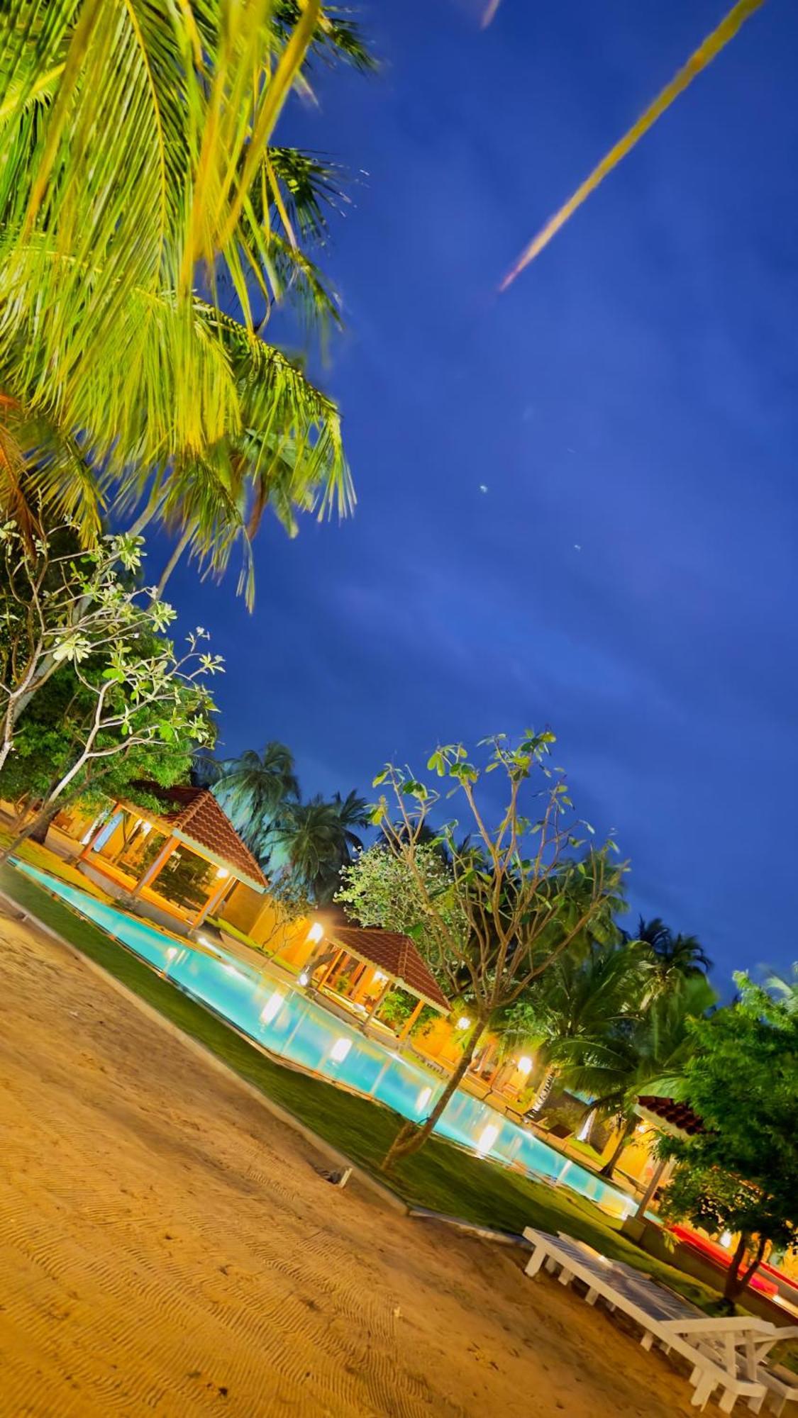 Blue Waves Kite Surfing Beach Resort Kalpitiya Ngoại thất bức ảnh